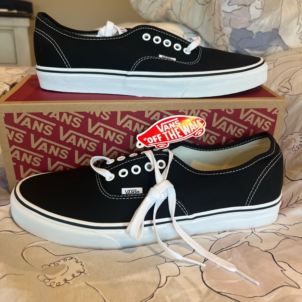 Vans Authentic black. Men’s Size 11.